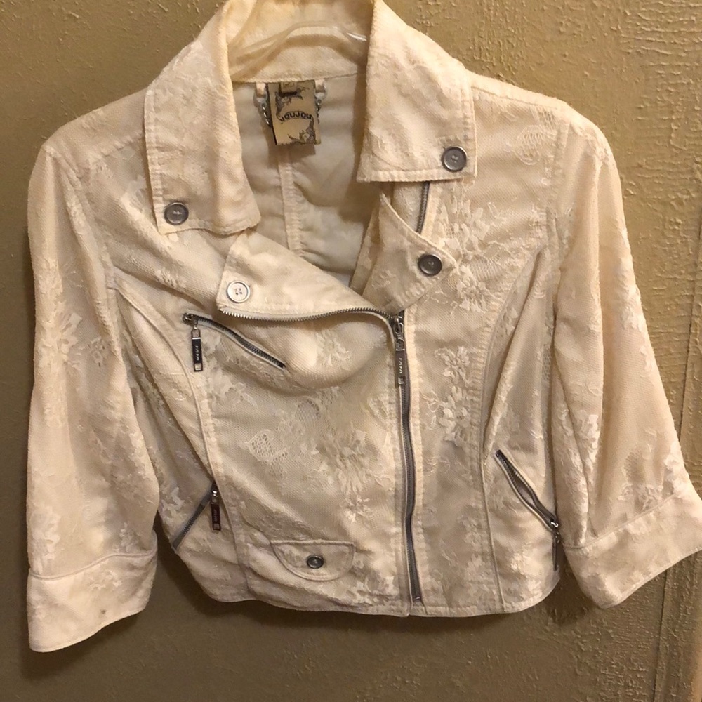 Cute lace short jacket